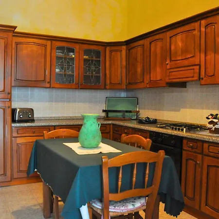 Apartament Gisa Domus De Maria
